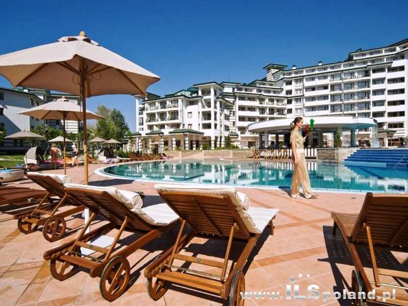 Отель эмеральд болгария равда. Комплекс эмеральд болгария. Эмеральд бич резорт 5. Эмеральд бич резорт 5. Село равда болгария.